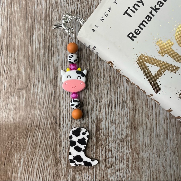 Bookmark Cow Boot Handcrafted Artisan Beaded Metal Journal Gift Read Book - Picture 2 of 3